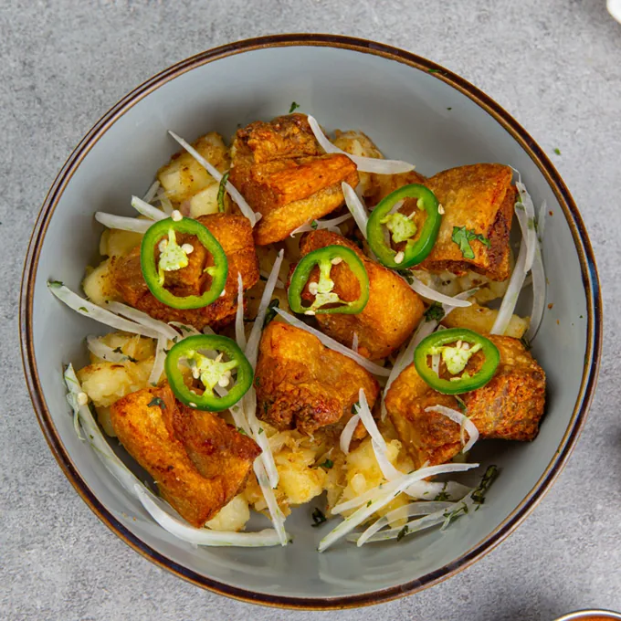 Chicharrón de cachete — Oye Chico, comida cubana