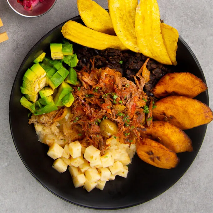 Señora vaca — Oye Chico, comida cubana